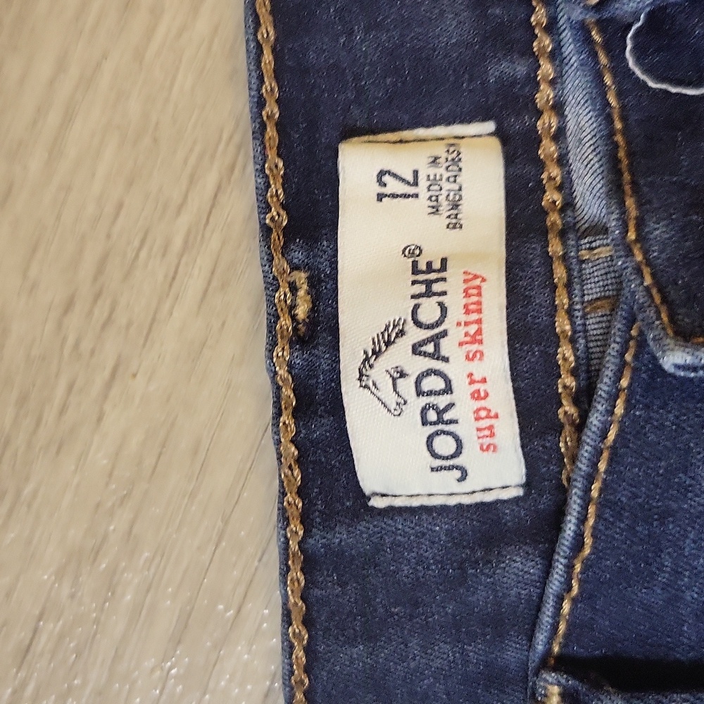 Jordache jeans - Picture 4 of 11